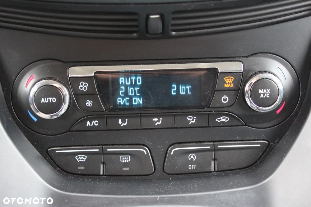 Ford Grand C-MAX - 25