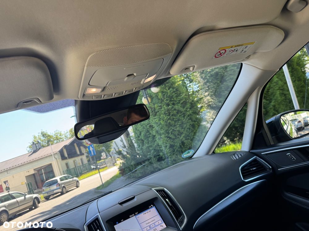 Ford S-Max - 18