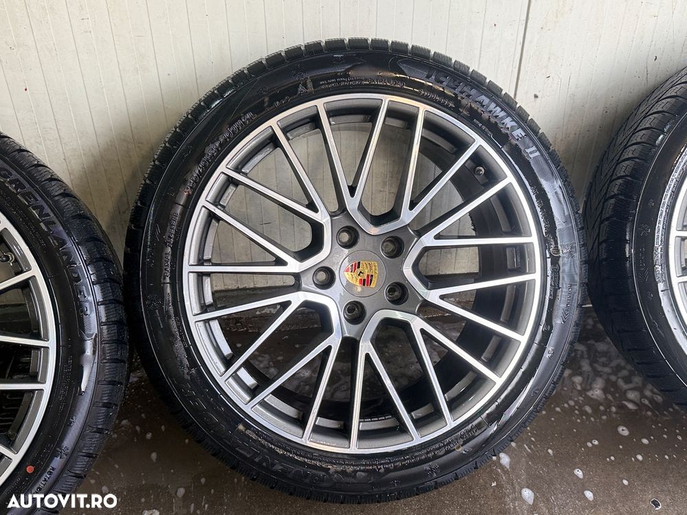 Porsche Cayenne - 27