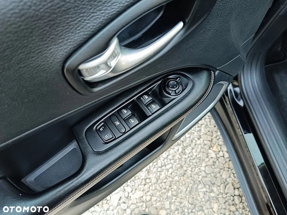 Jeep Compass 1.3 TMair Longitude FWD S&S - 14