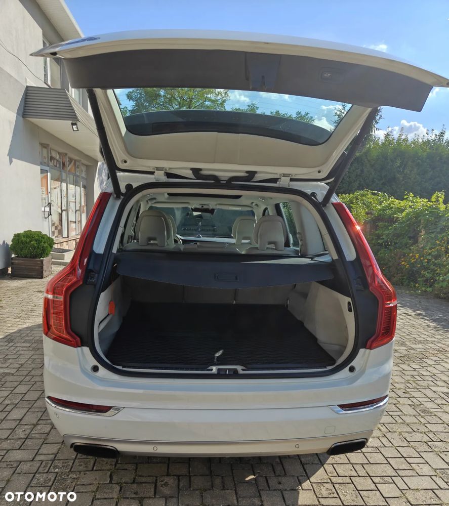 Volvo XC 90 D5 AWD Inscription - 4