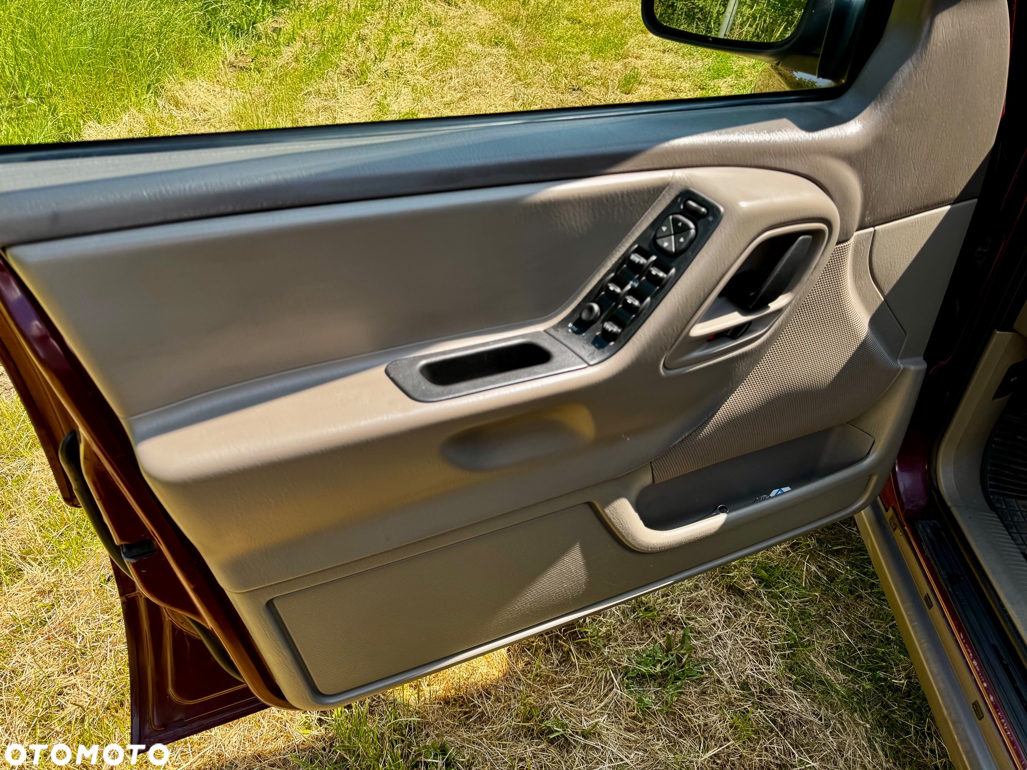 Jeep Grand Cherokee 4.0 Laredo - 10