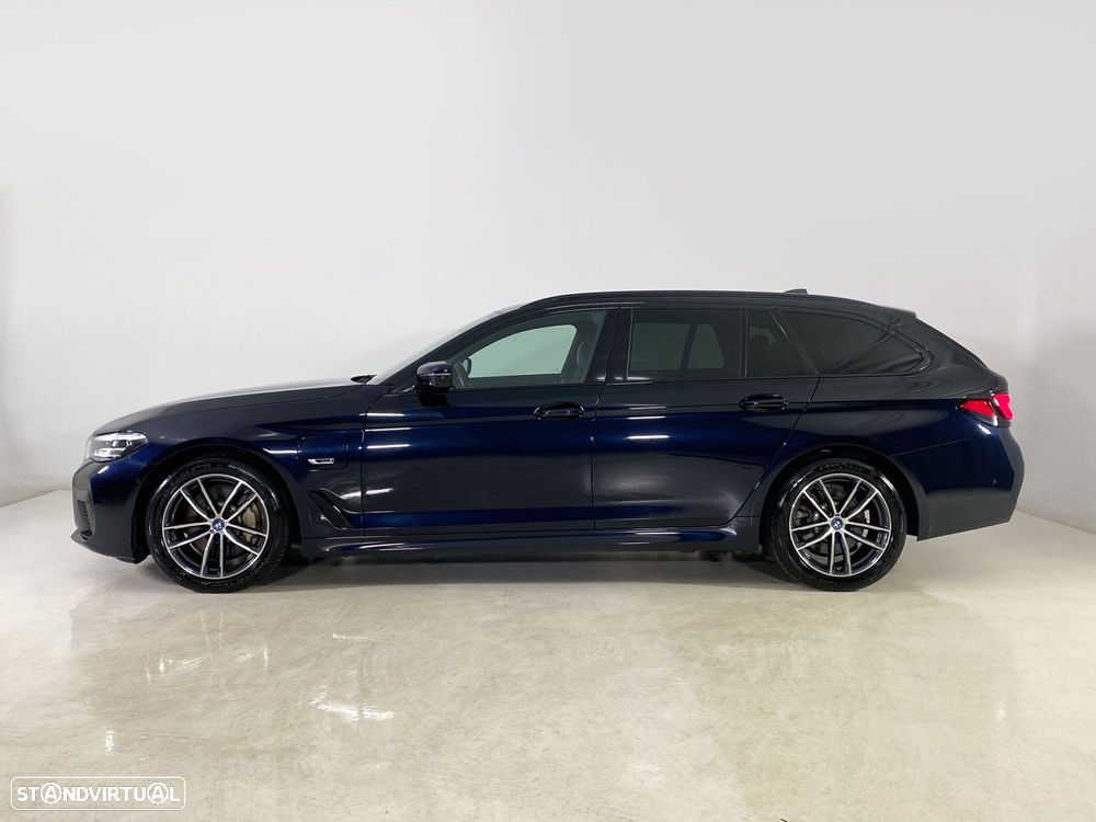 BMW 530 e Pack Desportivo M - 5