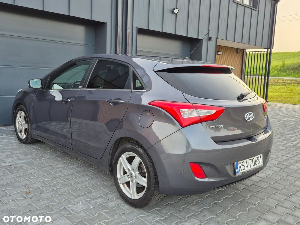 Hyundai i30 1.6 GDI Premium - 30
