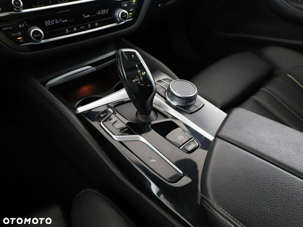 BMW Seria 5 - 32