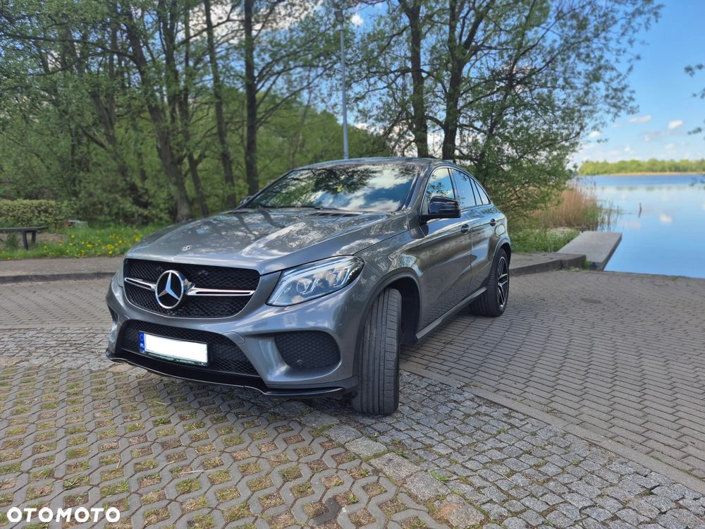 Mercedes-Benz GLE - 1