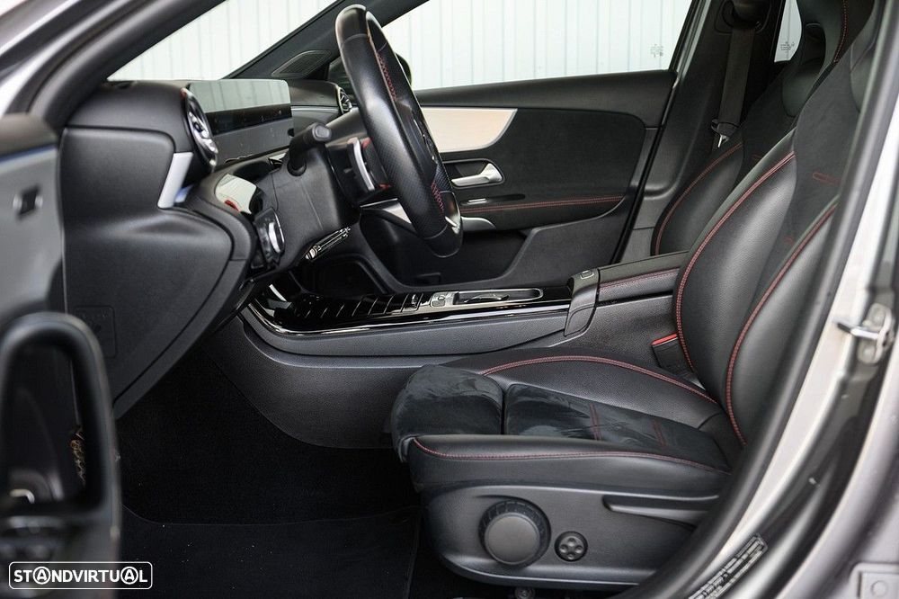 Mercedes-Benz A 250 e AMG Line - 31