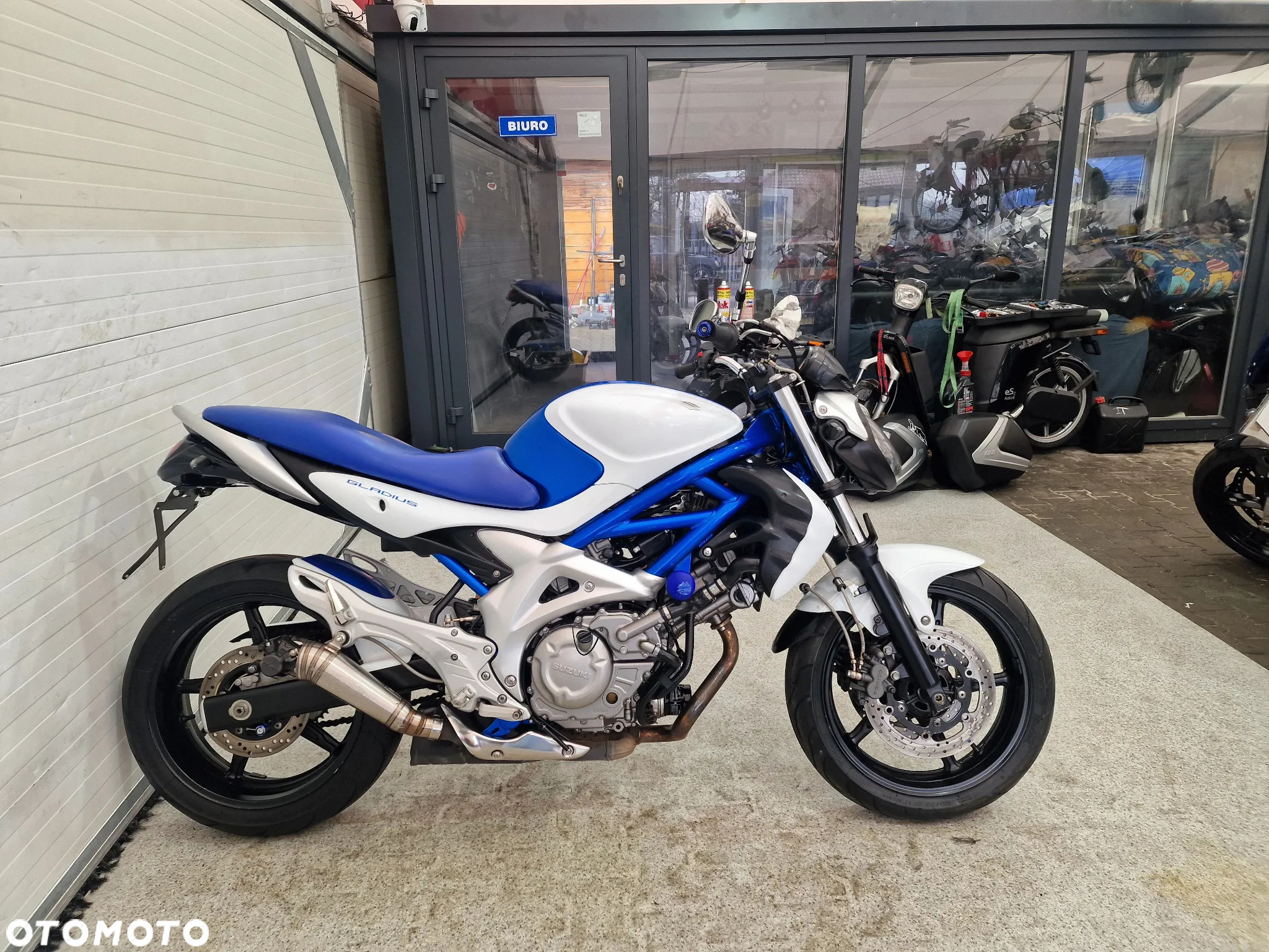 Suzuki Gladius - 6