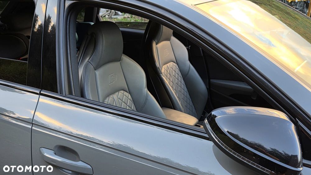 Audi A4 Avant 40 TDI S tronic quattro design - 7