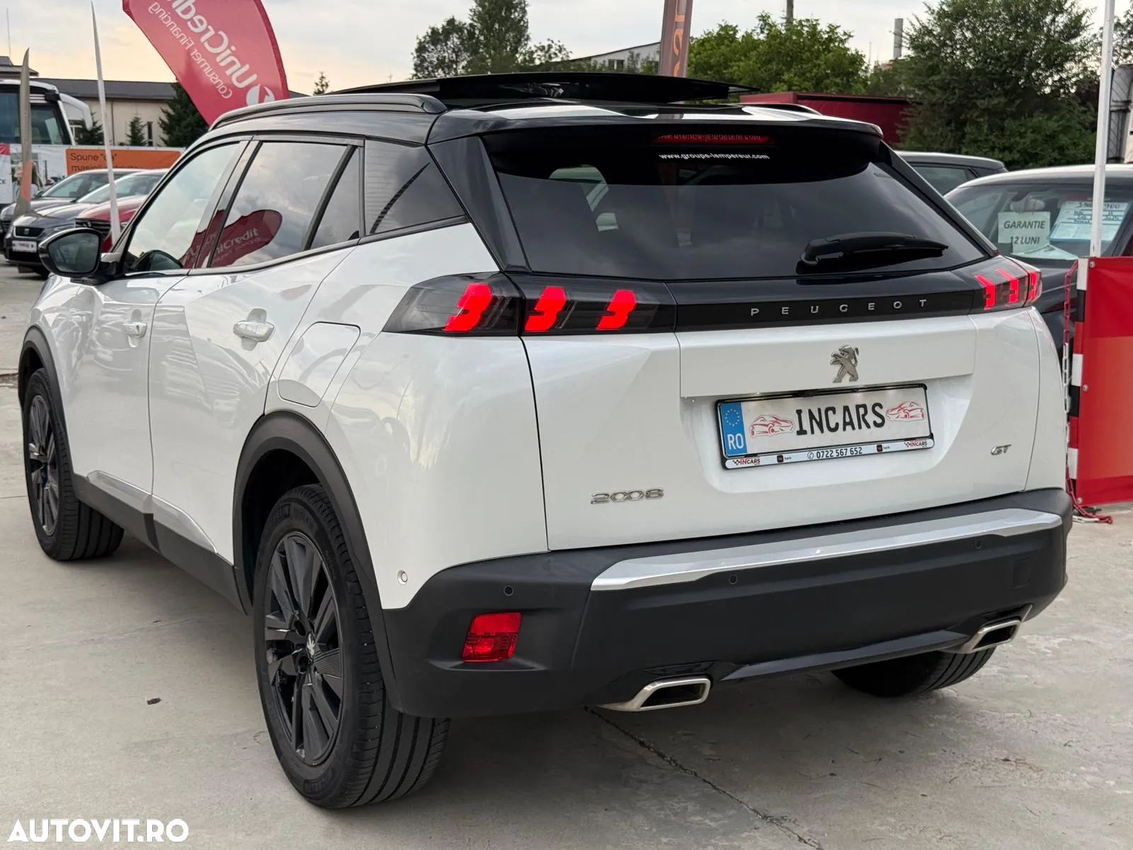Peugeot 2008 PureTech 155 EAT8 GT Pack - 4