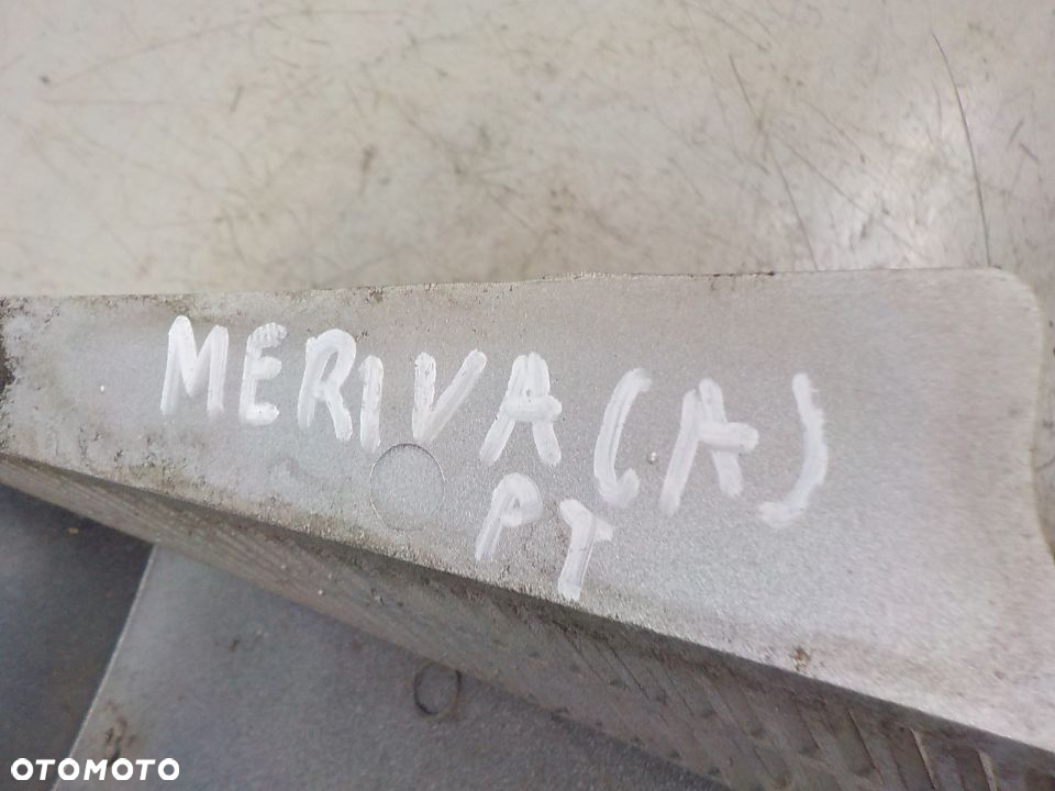 OPEL MERIVA A PRAWA LISTWA POD LAMPE 13130028 - 3