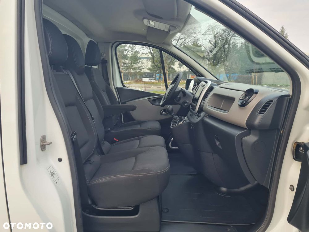 Renault Trafic - 12