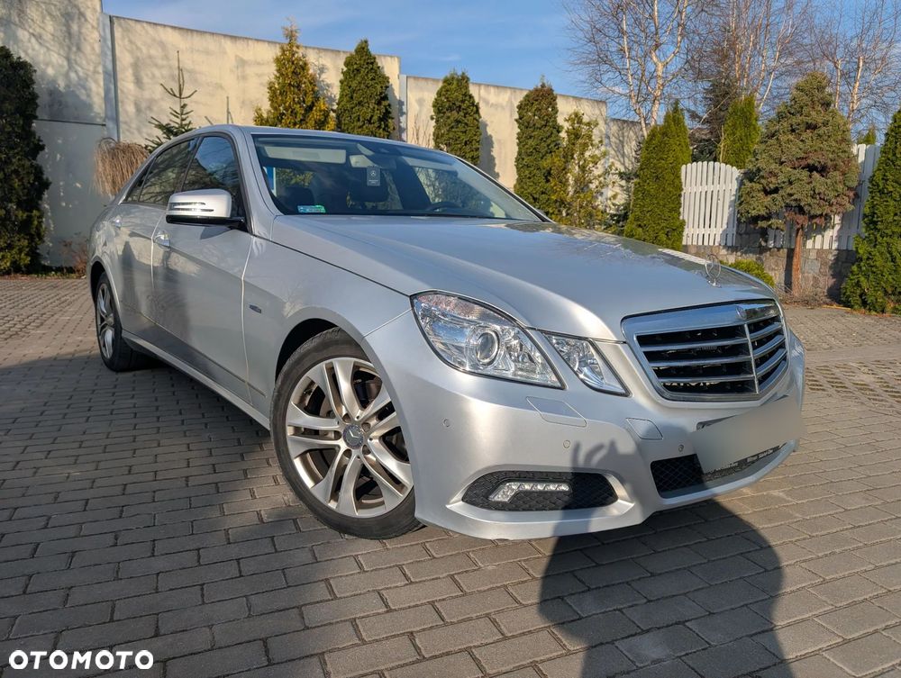 Mercedes-Benz Klasa E 220 CDI BlueEff Avantgarde - 19