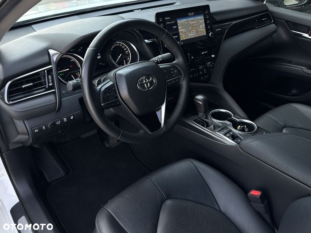Toyota Camry 2.5 Hybrid Executive CVT - 11