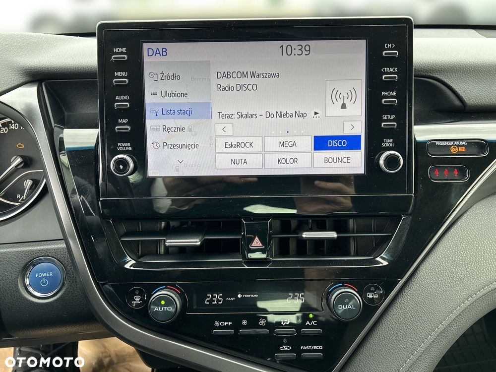 Toyota Camry 2.5 Hybrid Executive CVT - 13