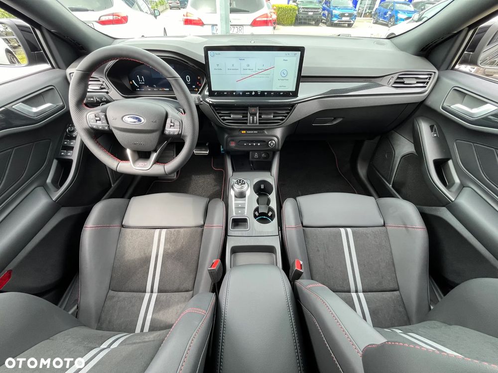 Ford Focus 2.3 EcoBoost ST X - 25