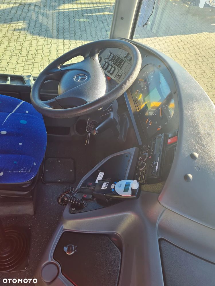 Mercedes-Benz INTOURO - 10