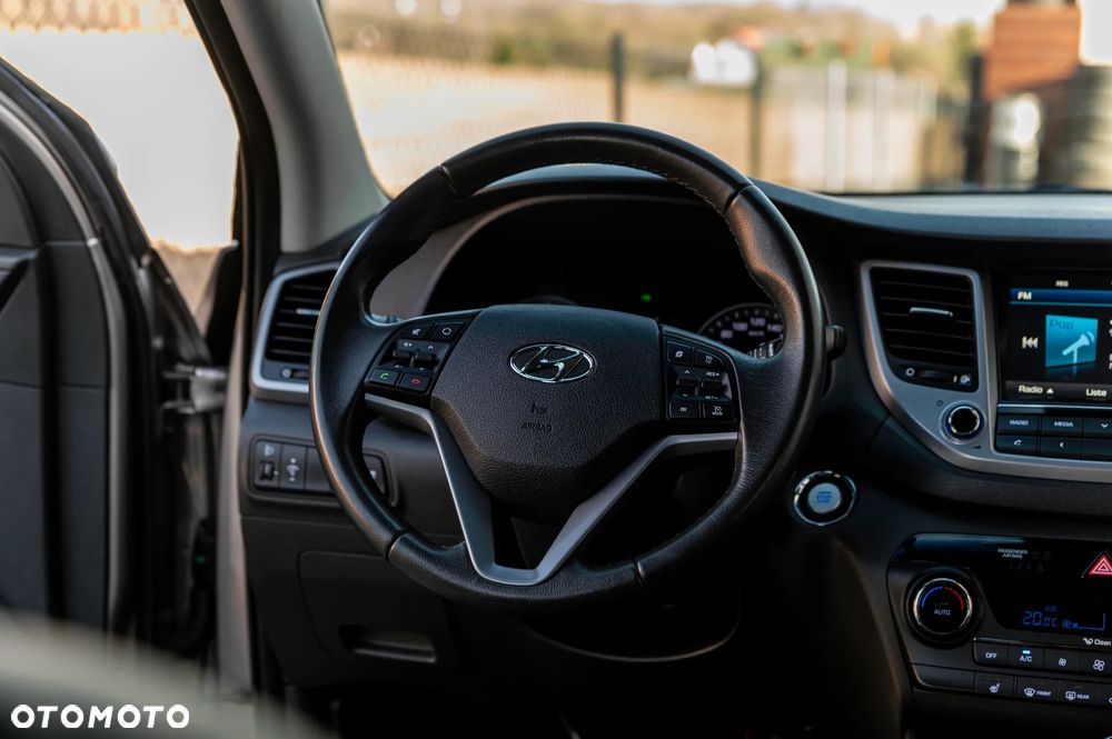 Hyundai Tucson blue 1.7 CRDi 2WD Style - 23