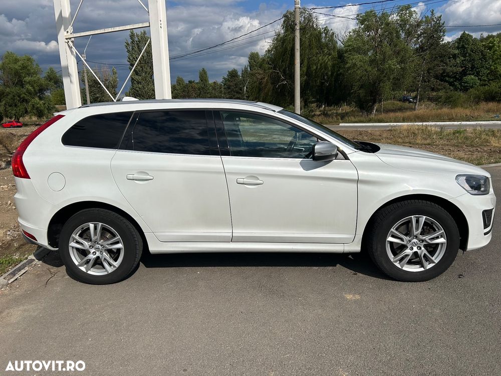 Volvo XC 60 D4 AWD Geartronic RDesign - 6