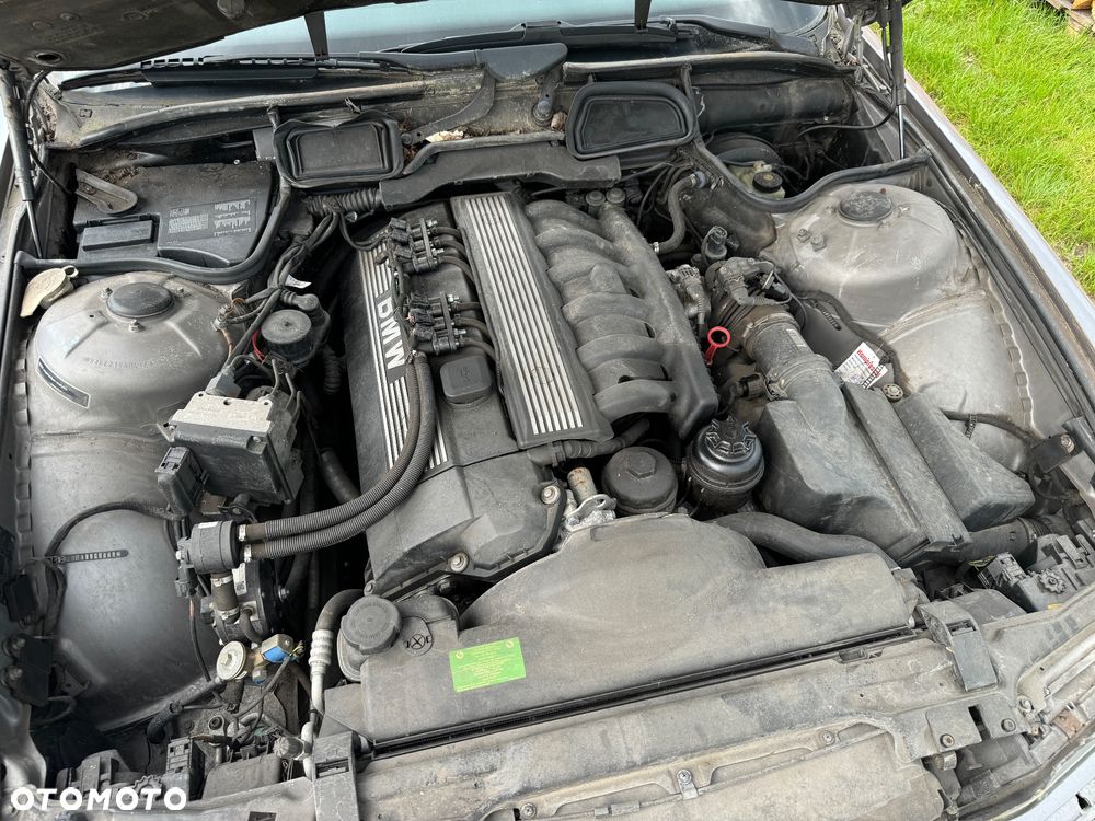 BMW Seria 7 728i L - 9