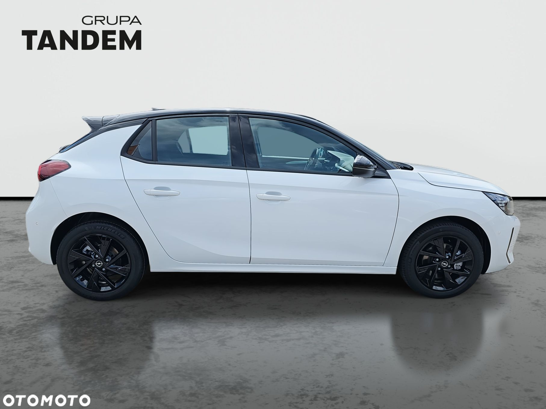 Opel Corsa 1.2 GS S&S - 4