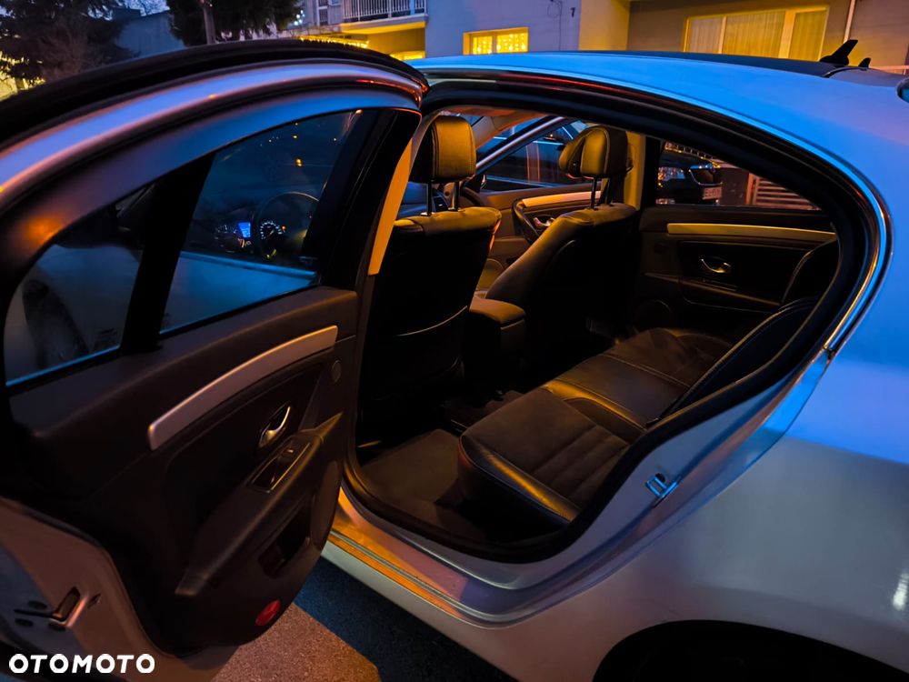 Renault Laguna dCi 110 FAP Limited - 23