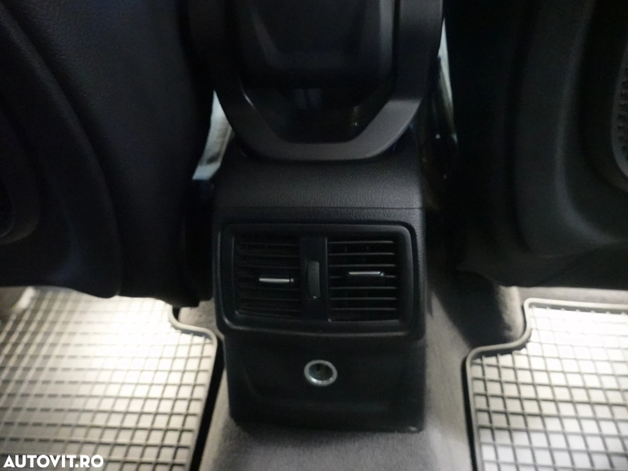 BMW X1 - 12