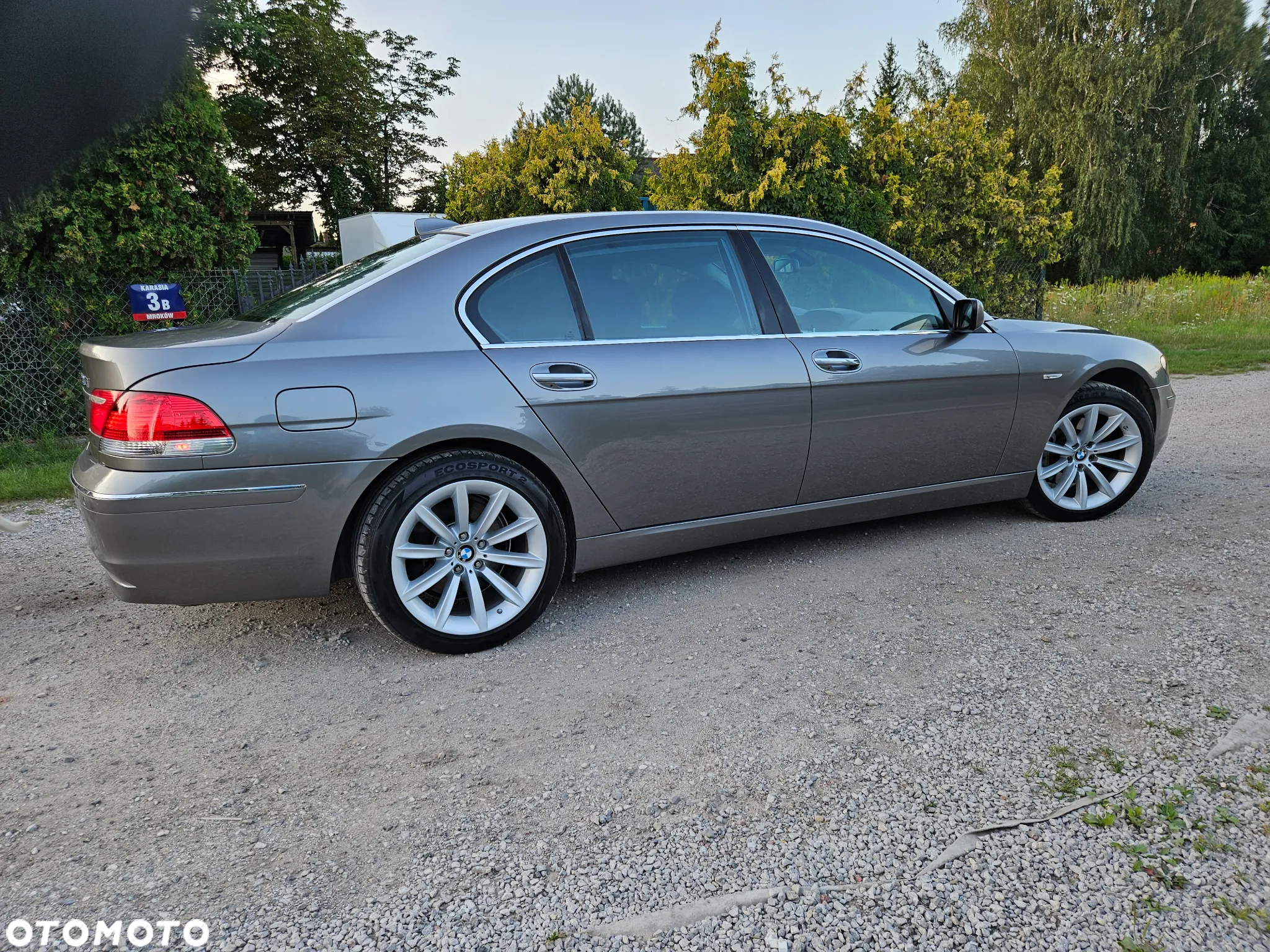 BMW Seria 7 750Li - 6
