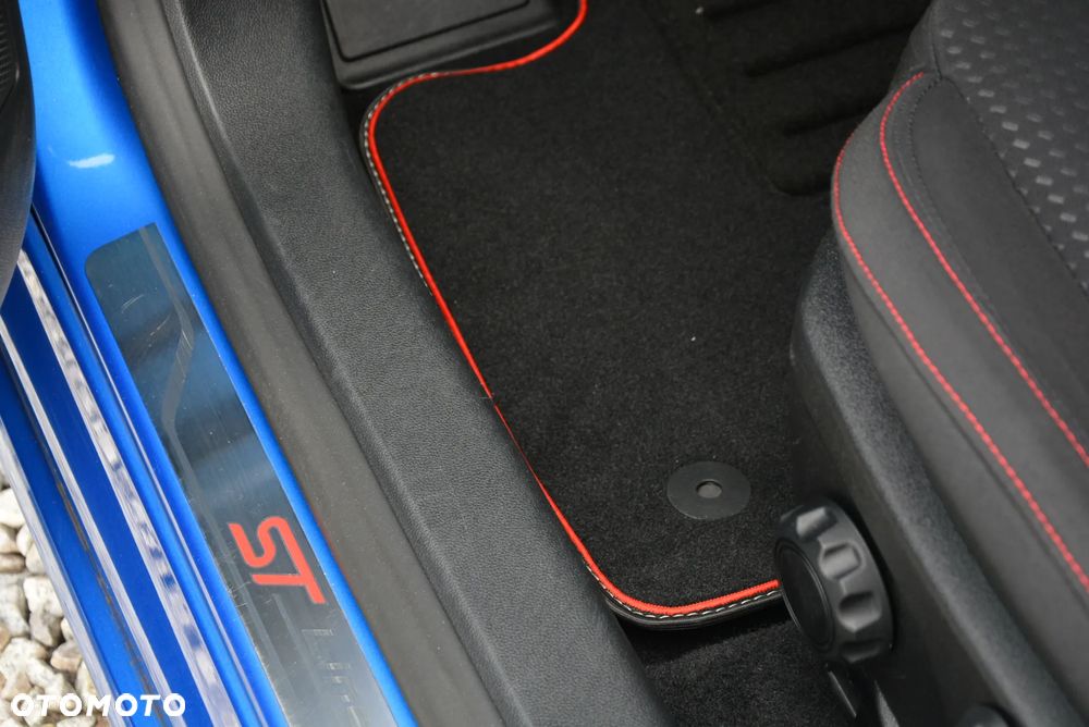 Ford Focus 2.0 TDCi ST-Line Black ASS - 36