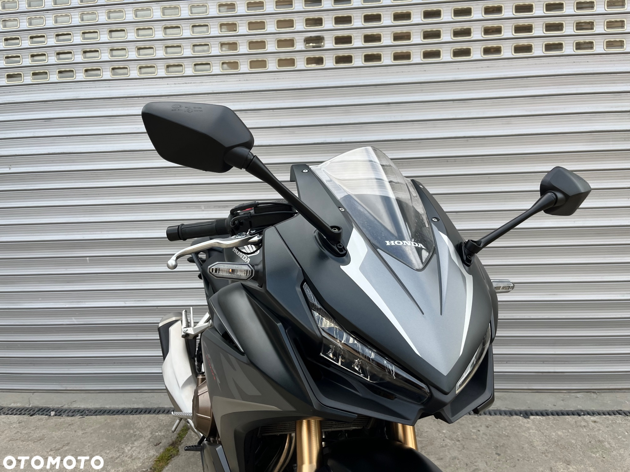 Honda CBR - 32