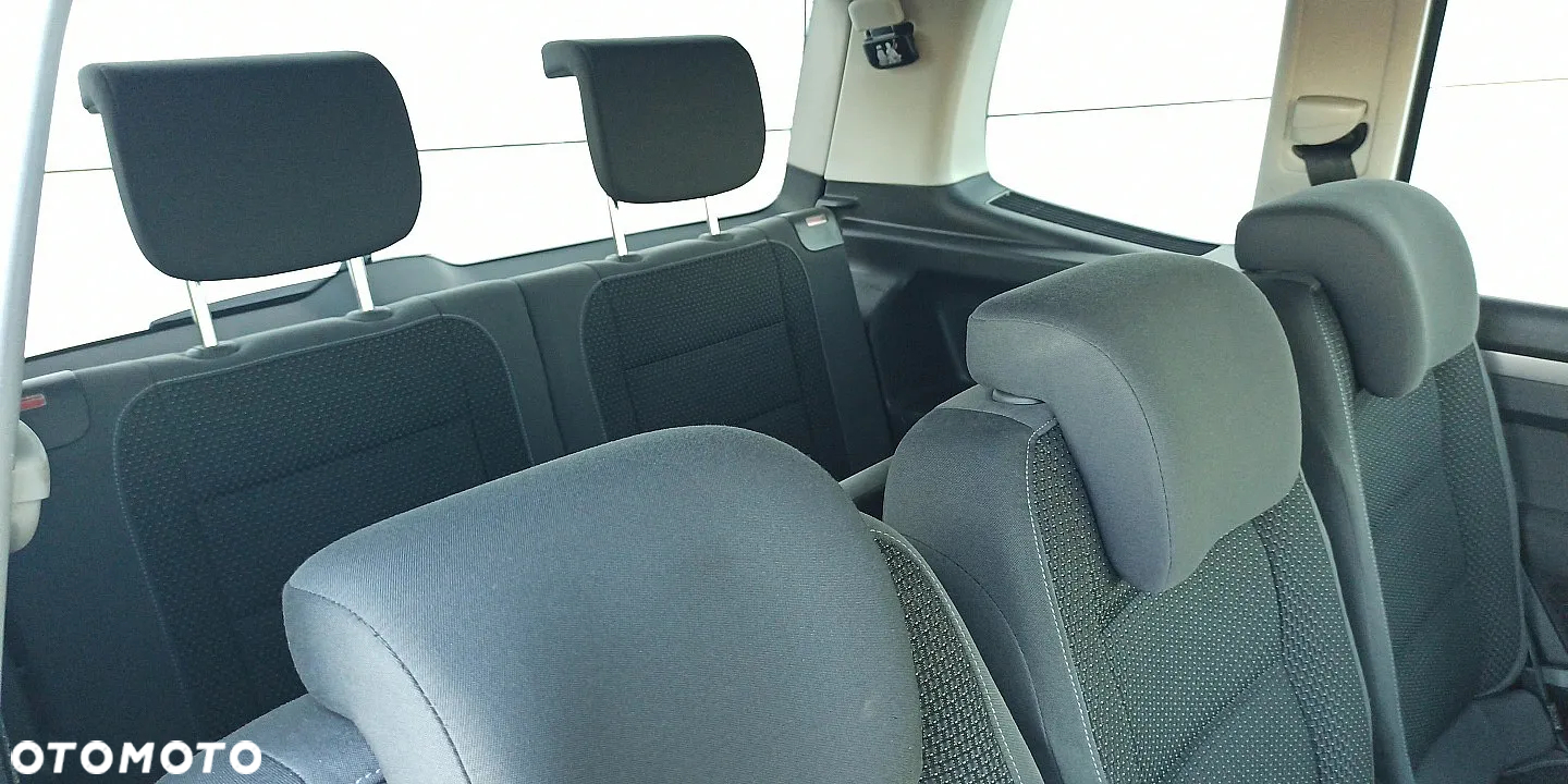 Volkswagen Touran 1.6 TDI DPF Highline - 30