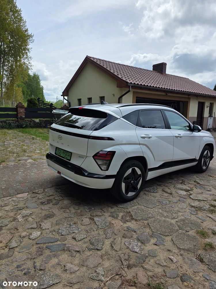 Hyundai Kona 65kWh Executive - 8