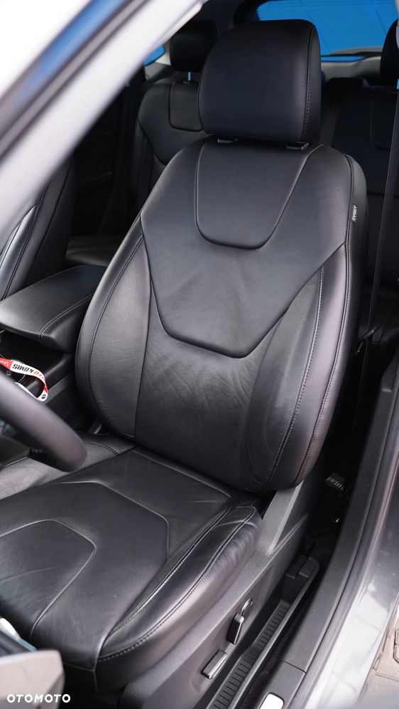 Ford Edge 2.0 TDCi Bi-Turbo 4x4 Titanium - 34