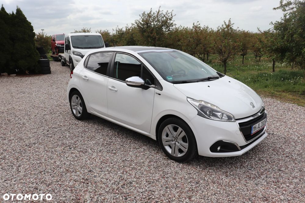 Peugeot 208 82 VTI Allure - 8