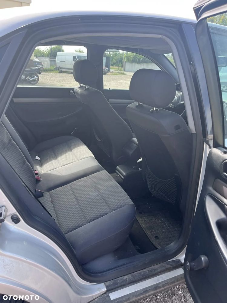 Audi A4 Avant 1.8 - 13