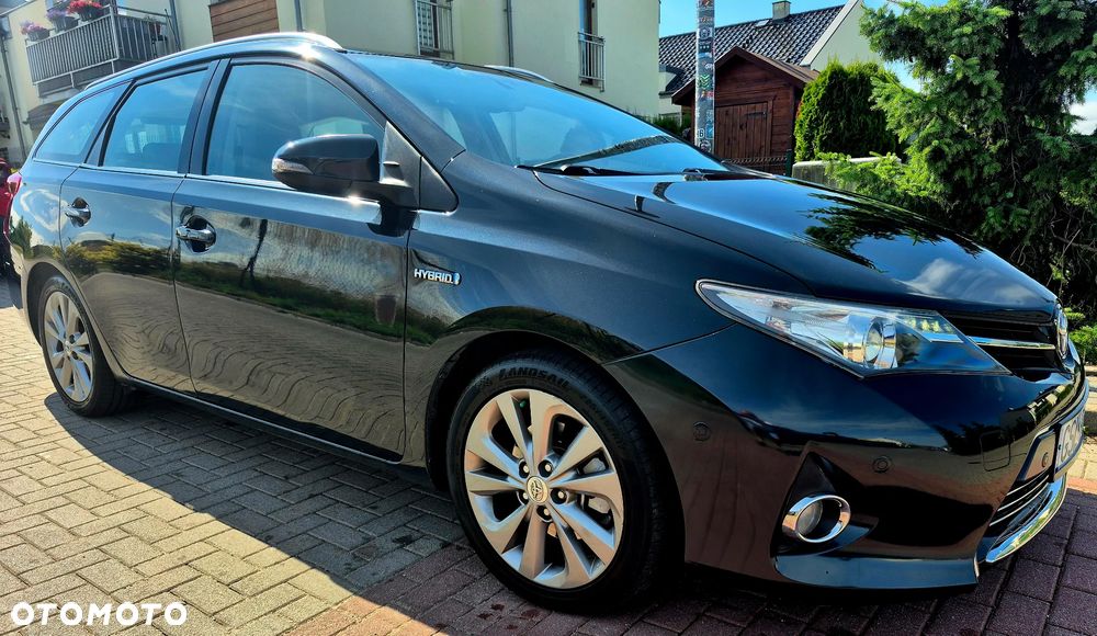 Toyota Auris - 1