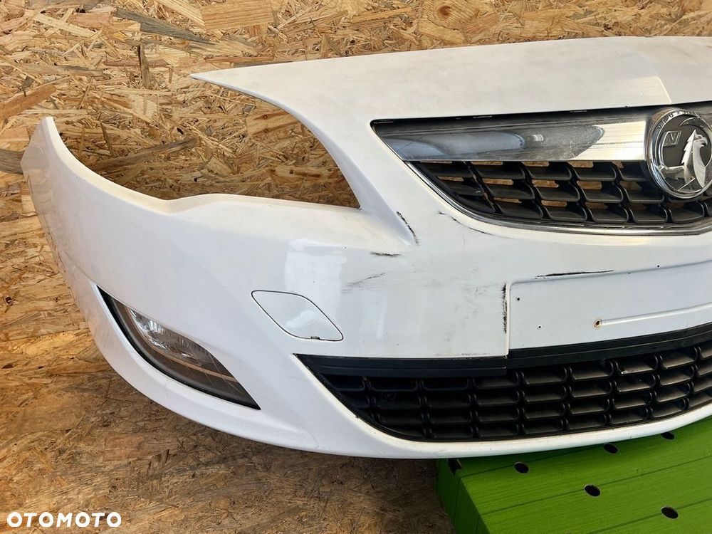 ZDERZAK PRZÓD przedni OPEL ASTRA J Kod lakieru: GAZ halogeny - 4