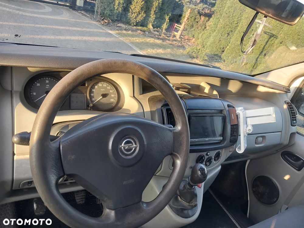 Opel vivaro - 11
