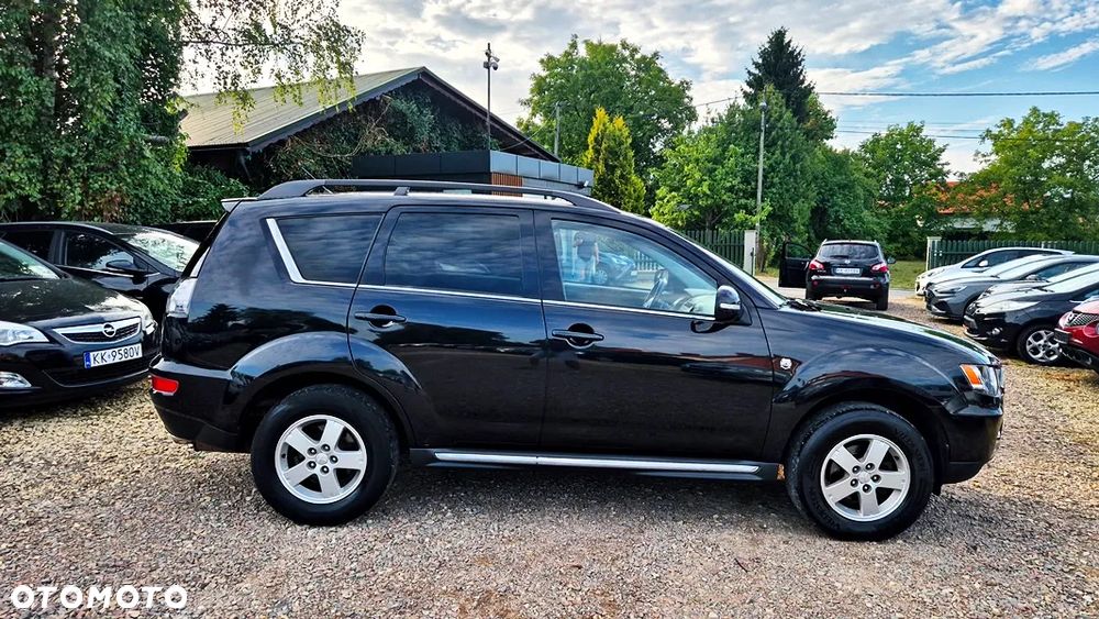 Mitsubishi Outlander 2.0 Intense 2WD EU5 CVT - 9