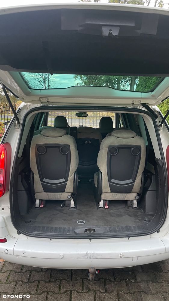 Peugeot 807 140 Automatik Premium - 24