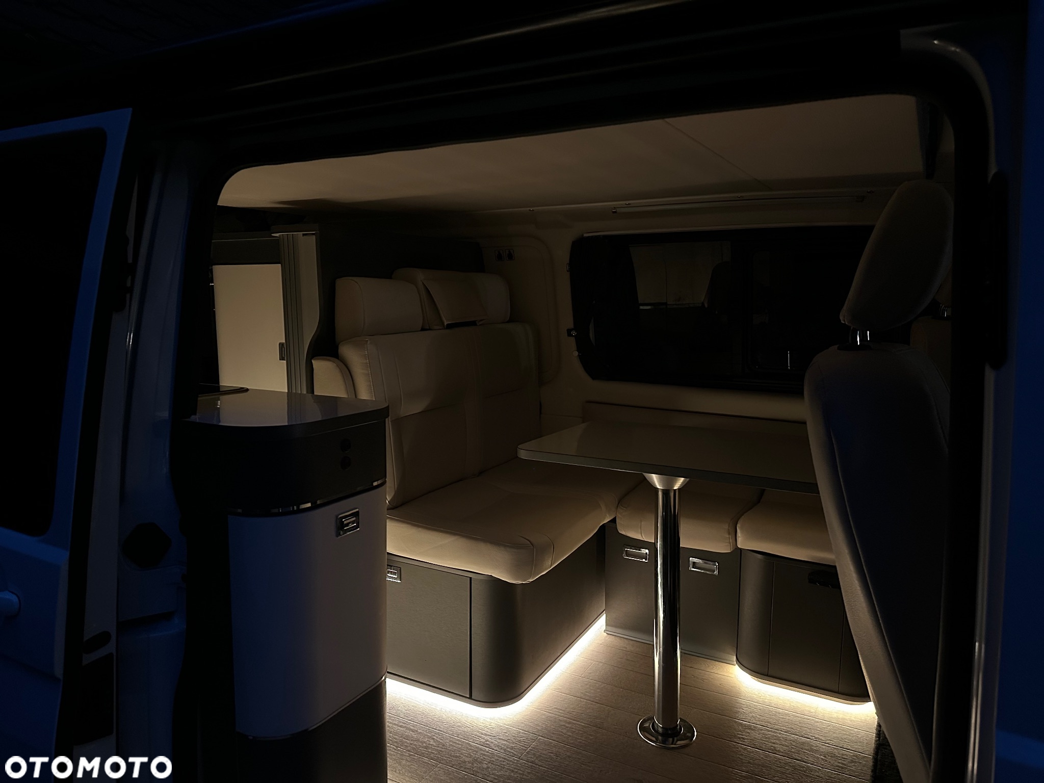 Volkswagen Transporter T6.1 TDI L2 DSG - 37