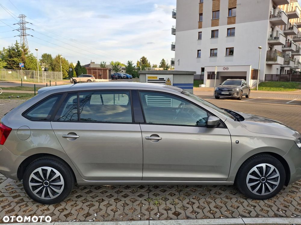 Skoda RAPID 1.2 TSI Ambition - 8