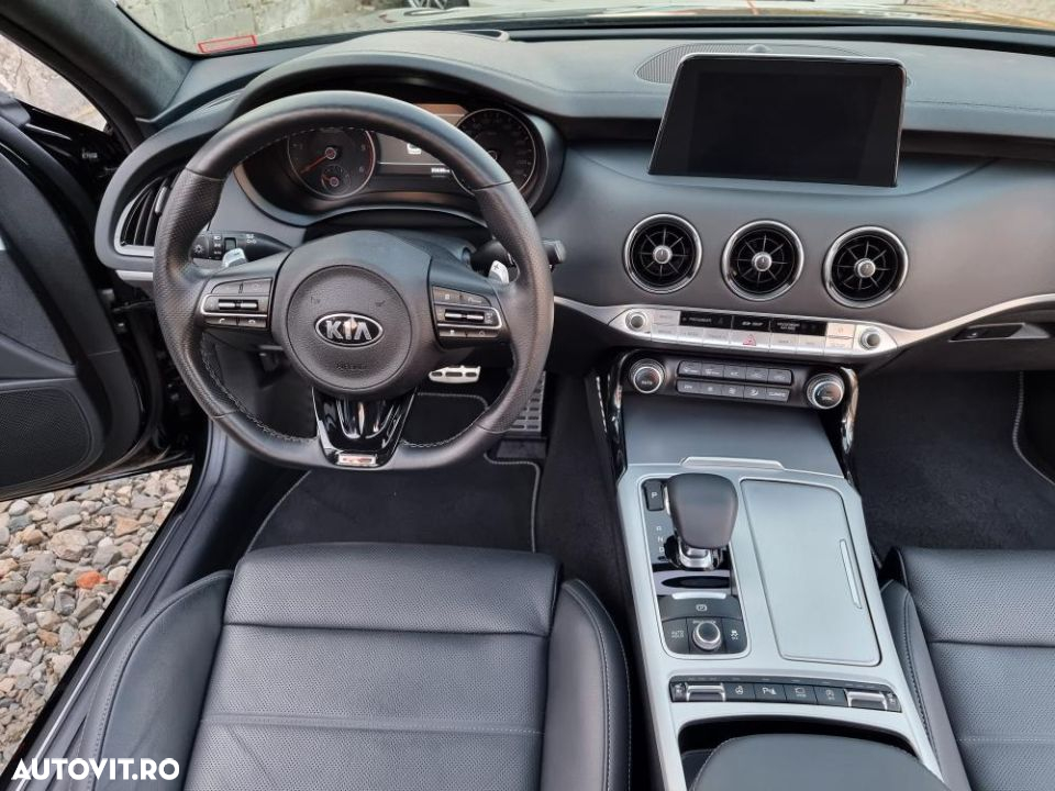 Kia Stinger 2.2 CRDI AWD GT Line - 31