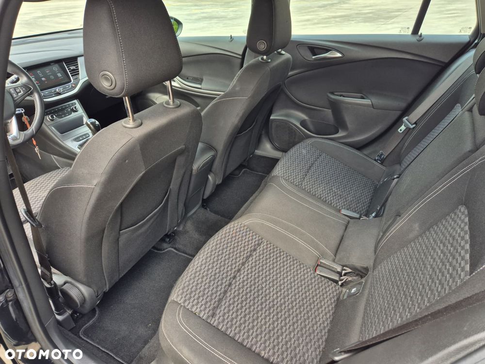 Opel Astra 1.6 CDTI Sport - 23