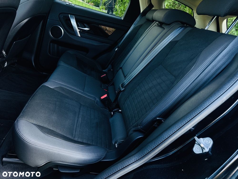 Land Rover Discovery Sport D150 R-Dynamic S - 27