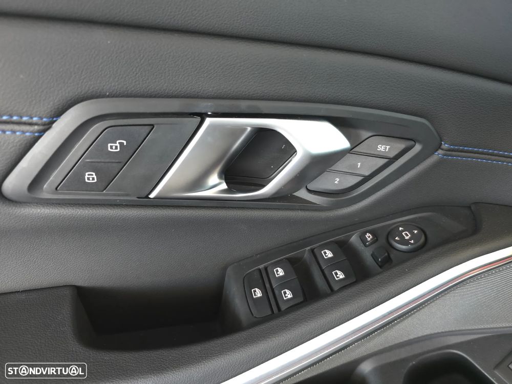 BMW 320 d Aut. M Sport - 16