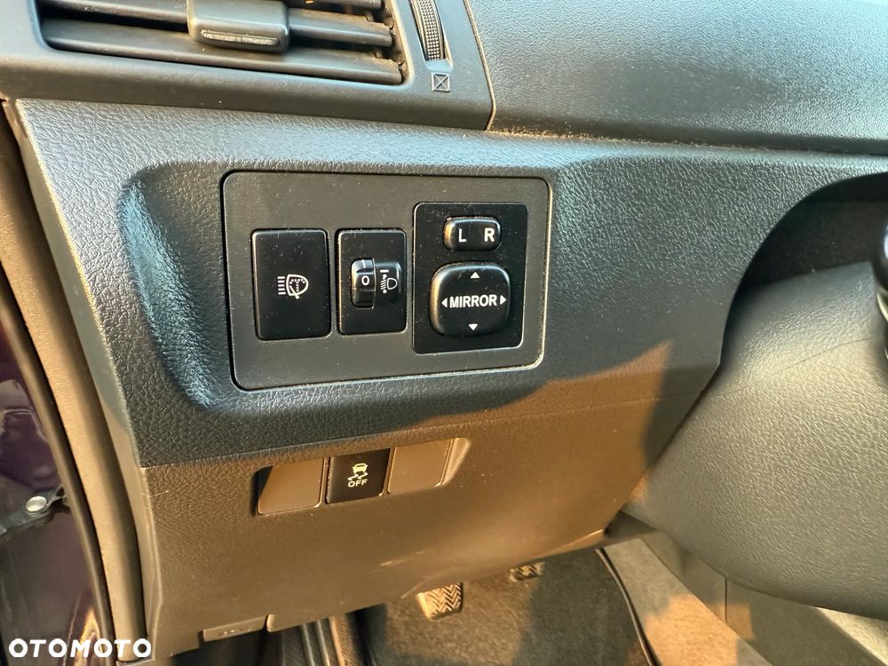 Toyota Verso 1.8 Life - 18