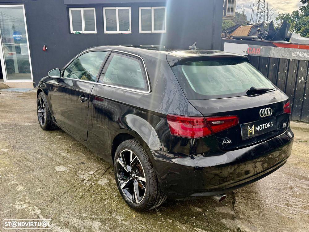 Audi A3 Sportback 1.6 TDI Attraction - 2