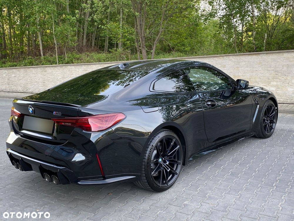 BMW M4 Competition - 18