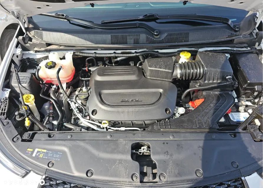 Chrysler Pacifica - 16